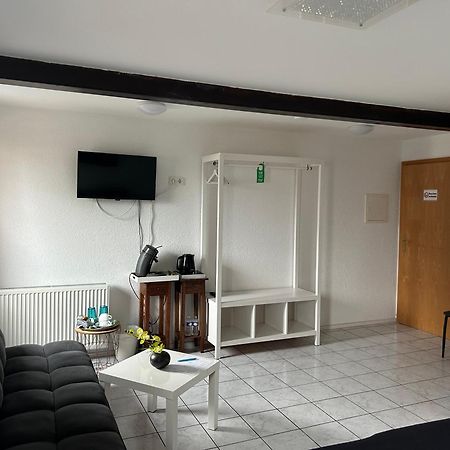 Mikroapartments Klarenthal Saarbrücken Buitenkant foto